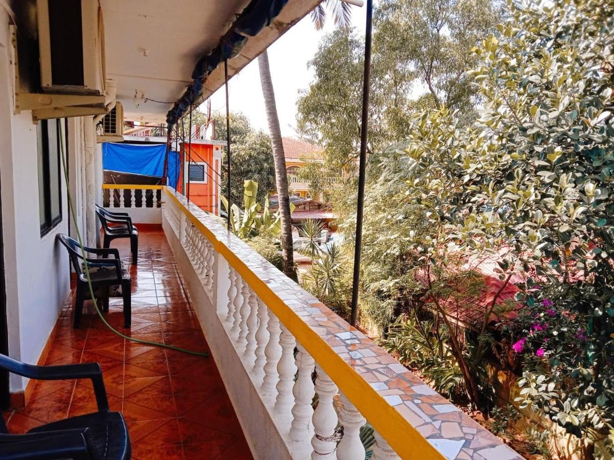 Baga Beach Paradise Hotel Exterior foto